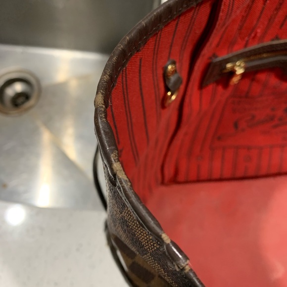 Louis Vuitton Neverfull MM - Picture 7 of 8